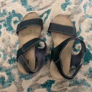 Clark sandals size 8.5-worn once!